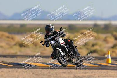 media/Nov-06-2023-Moto Forza (Mon) [[ce023d0744]]/3-Intermediate Group/Session 5 (Turn 4)/
